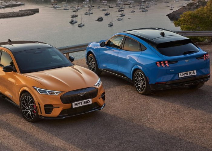 Ford Mustang Mach-E 03